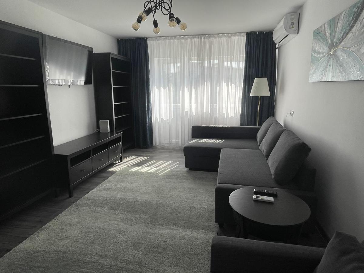 Vulcan Apartment Buzau Bagian luar foto
